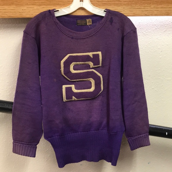 Wilson Tops - Wilson vintage purple knit “S” pullover distressed